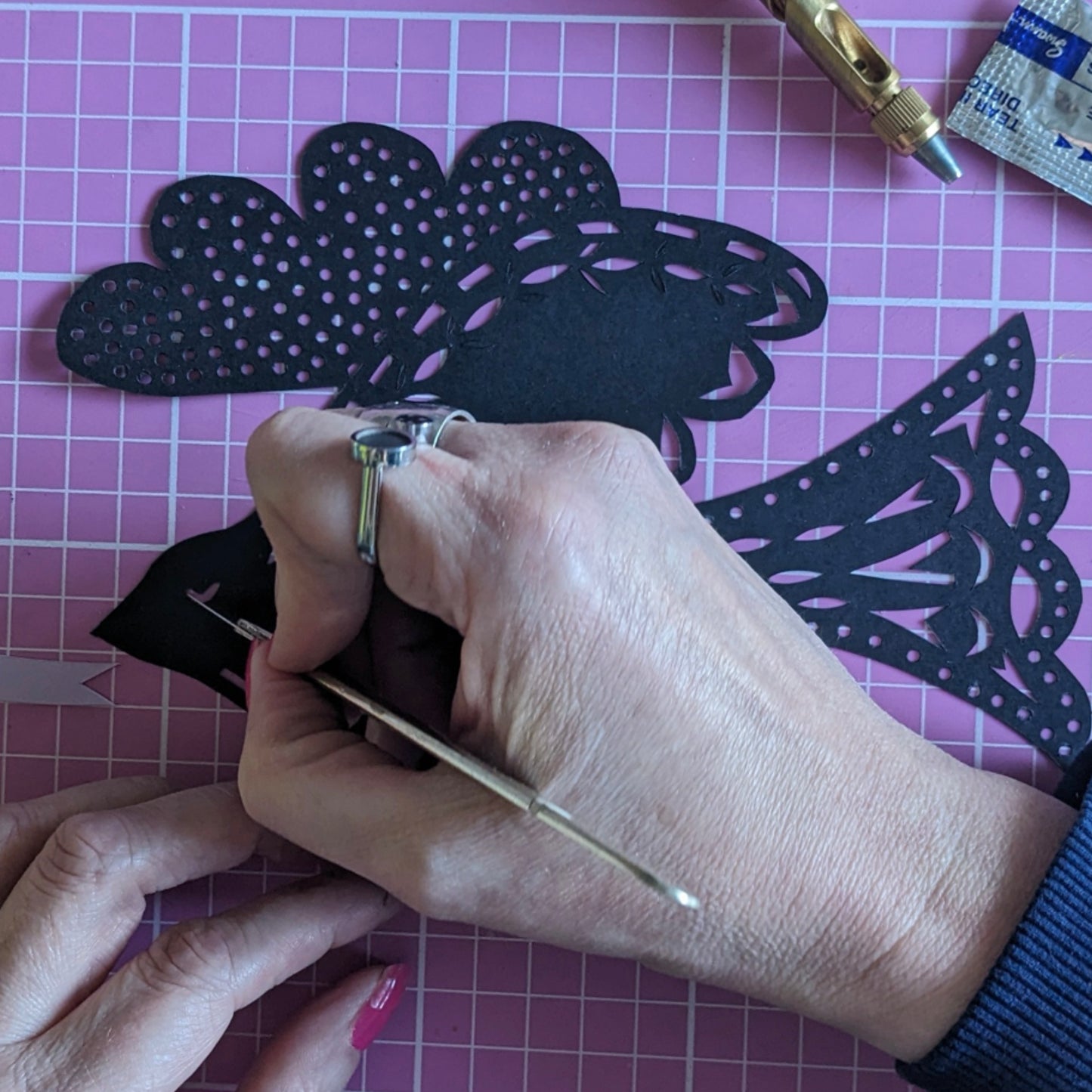 An Introduction To Papercutting